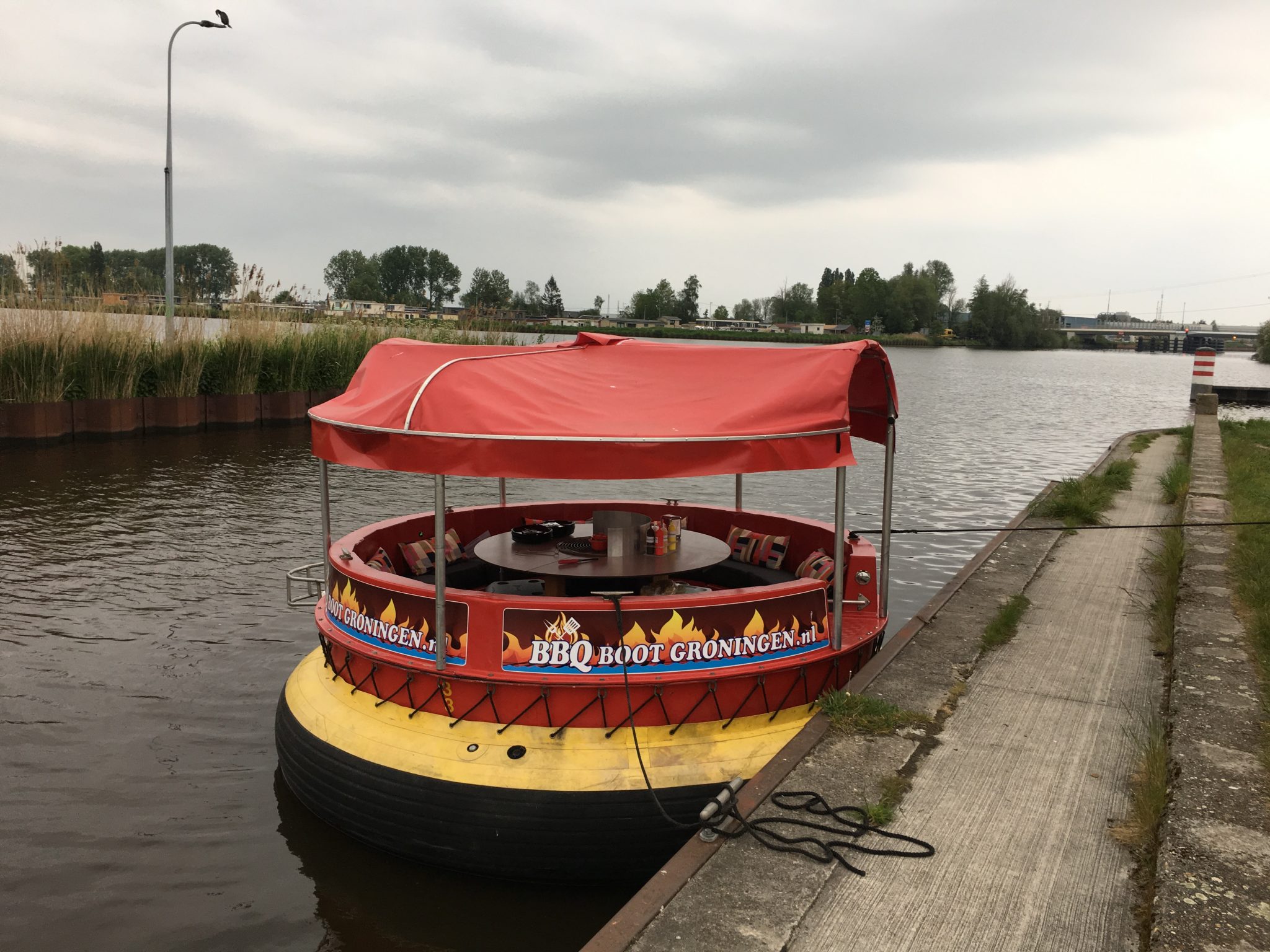 Foto’s BBQboot Groningen Barbecueën op het water